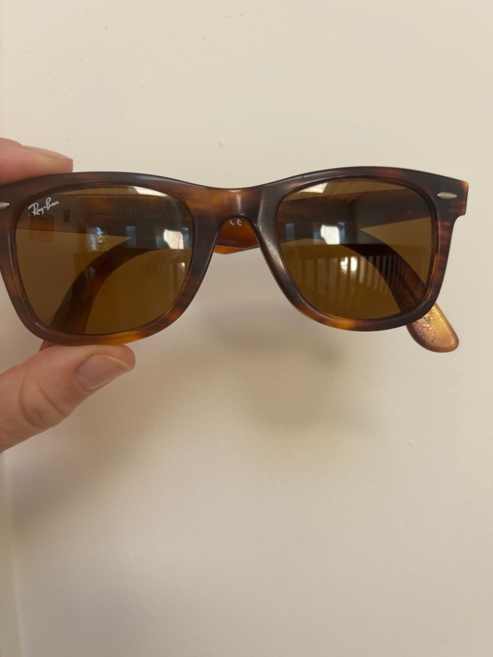 Ray-Ban Wayfarer Original Sunglasses - Tortoise Frame with Brown Lenses